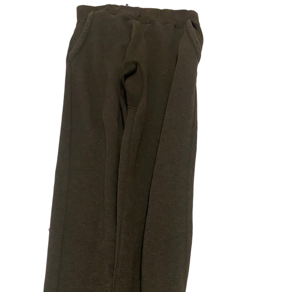Men's Youngla gym joggers.
